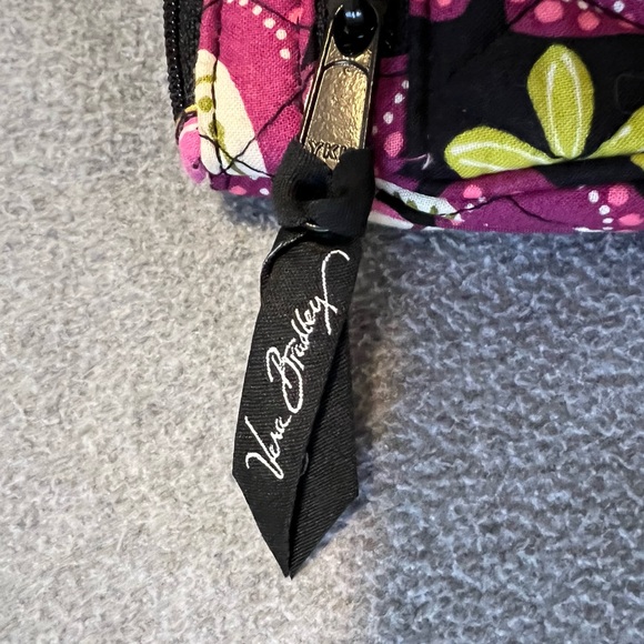 VERA BRADLEY Floral Wristlet - Picture 3 of 6